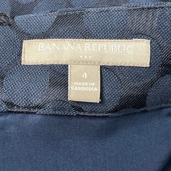 Banana Republic Navy Blue Polka Dot Pencil Skirt Size 4 Lined Career Workwear - Picture 6 of 11